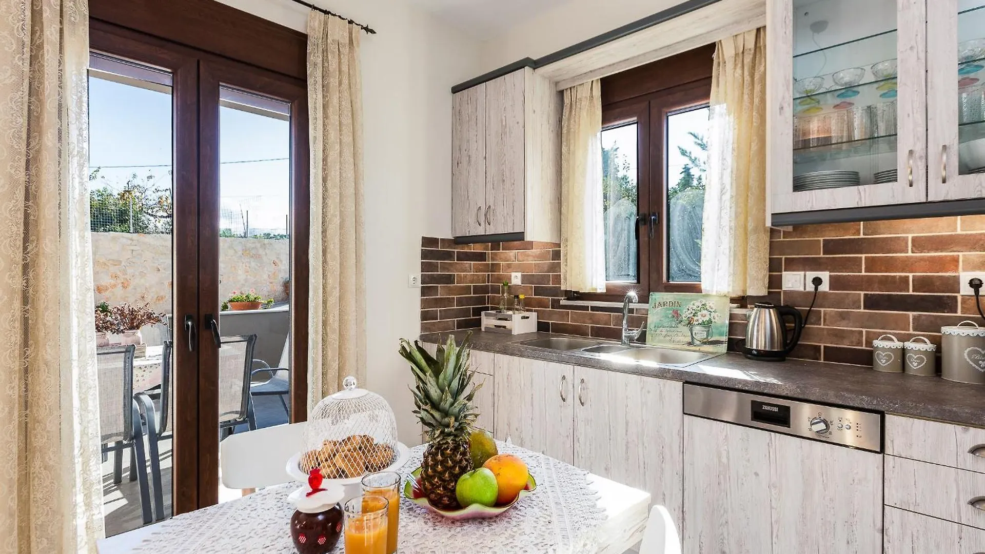 Villa Gaia Modern Rethymno  Rethymno (Crete)